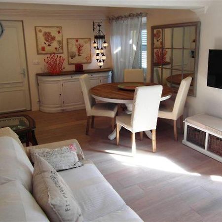Charming Corner Abode With Castle Views Apartamento Niza Exterior foto