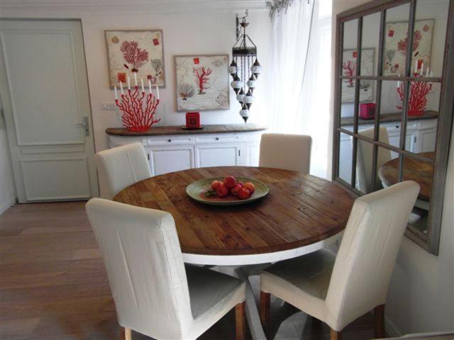 Charming Corner Abode With Castle Views Apartamento Niza Exterior foto